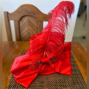 Womens Derby Hat W Feather & Large Bow